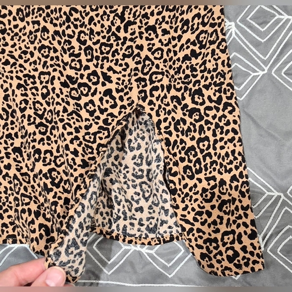 SOLD!!!!  Reformation Marlowe Mini Cheetah Print Dress Size XS - Picture 6 of 7